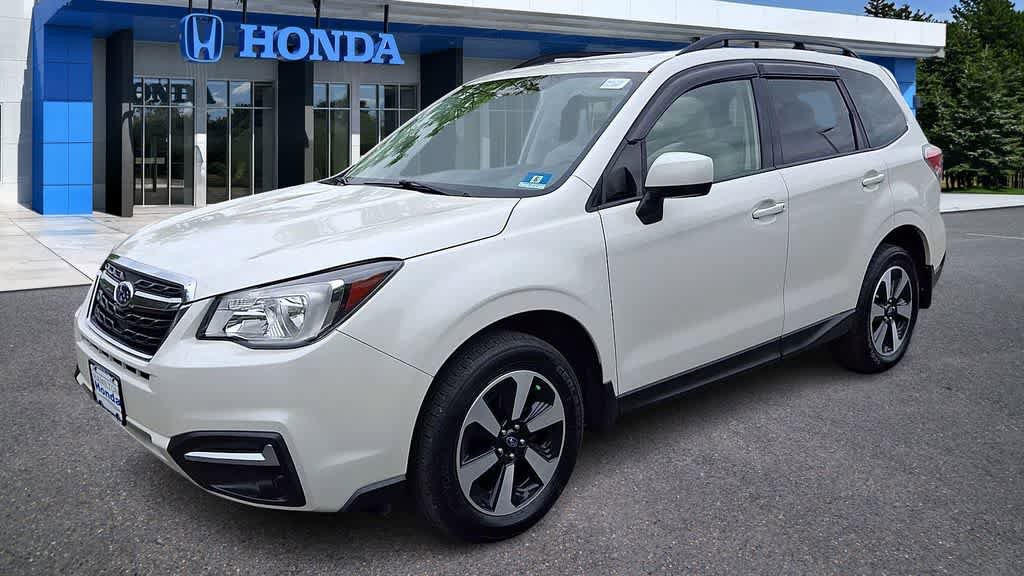 Used 2018 Subaru Forester 2.5i Premium w/ Protection Package #1 AWD/4WD image 4