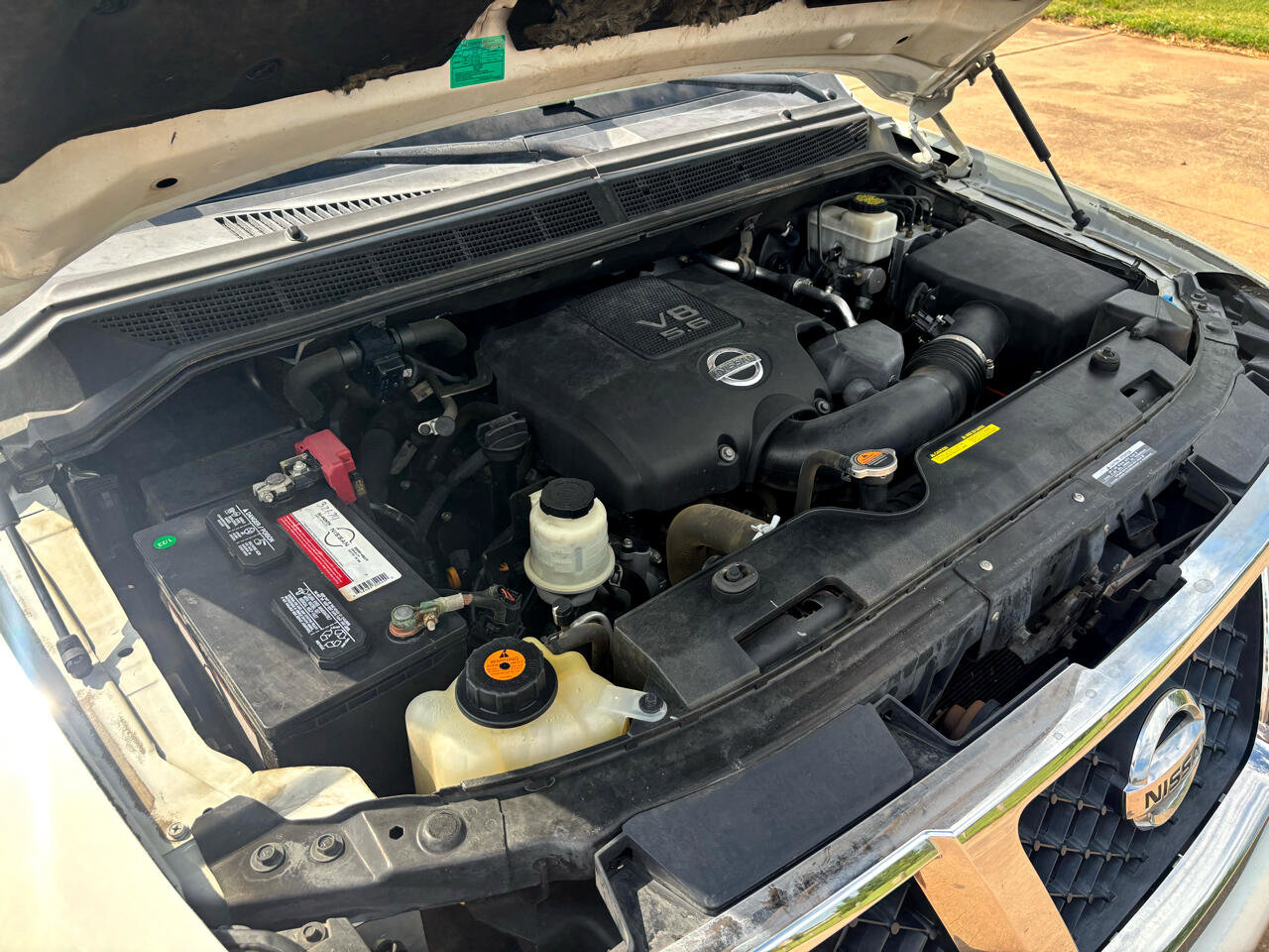 Used 2011 Nissan Armada SV image 27