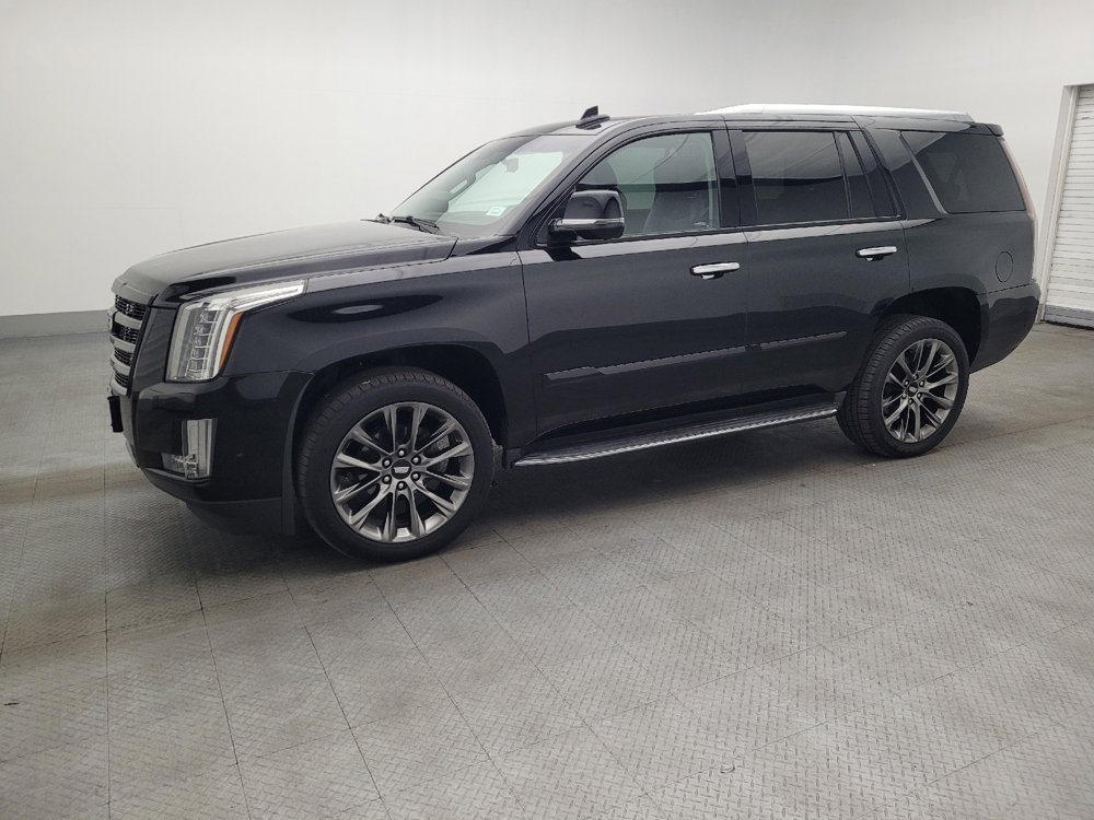 Used 2019 Cadillac Escalade Luxury w/ Escalade Sport Edition image 2