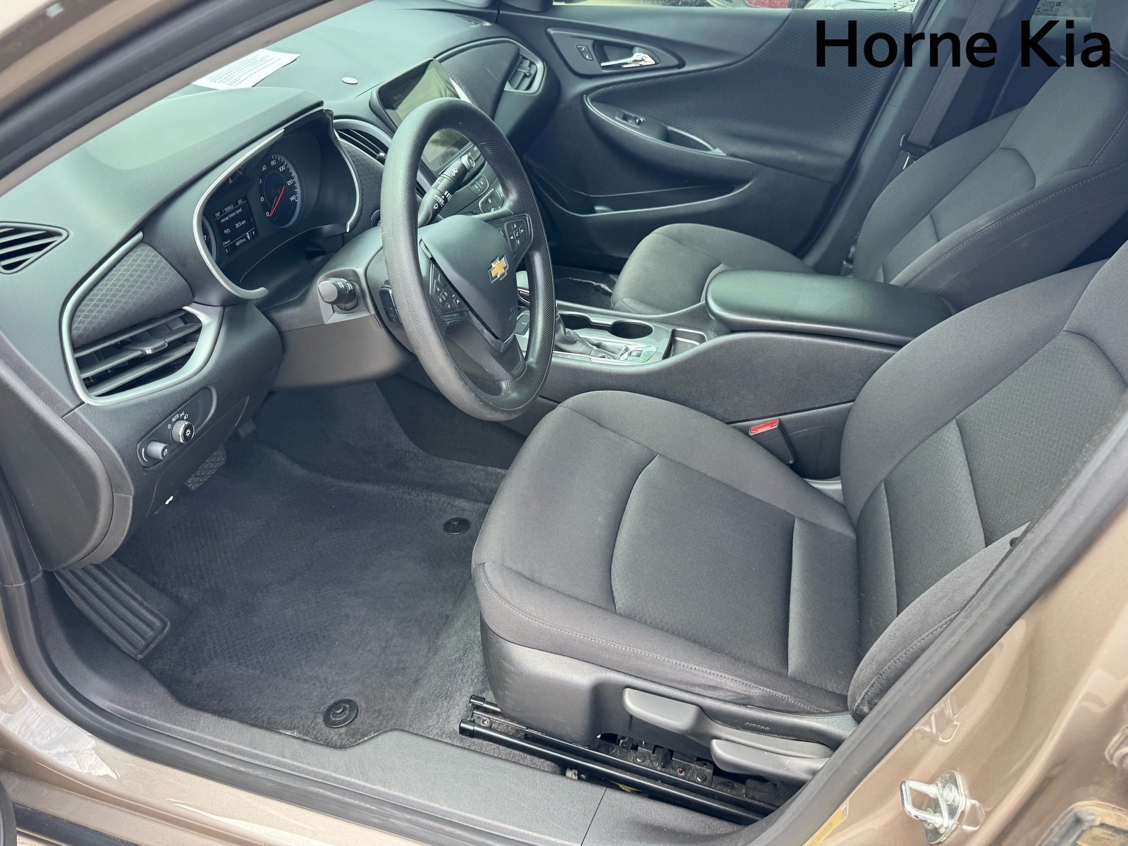 Used 2023 Chevrolet Malibu LS FWD image 9