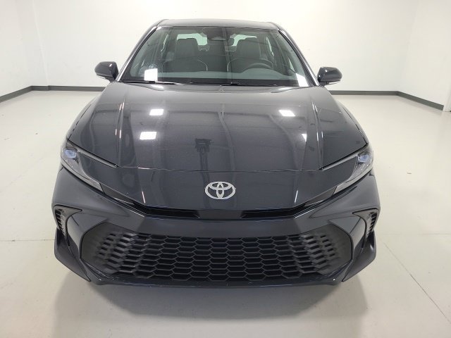 New 2026 Toyota Camry SE w/ Convenience Package FWD image 2