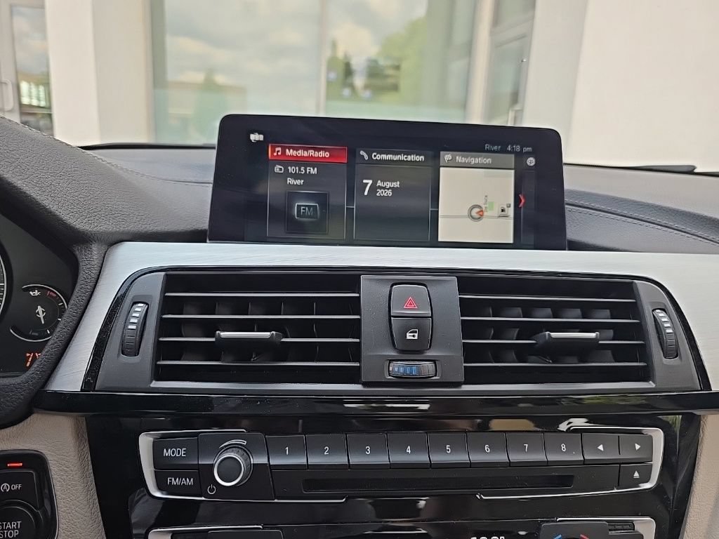 Used 2018 BMW 328d xDrive Wagon AWD/4WD image 17