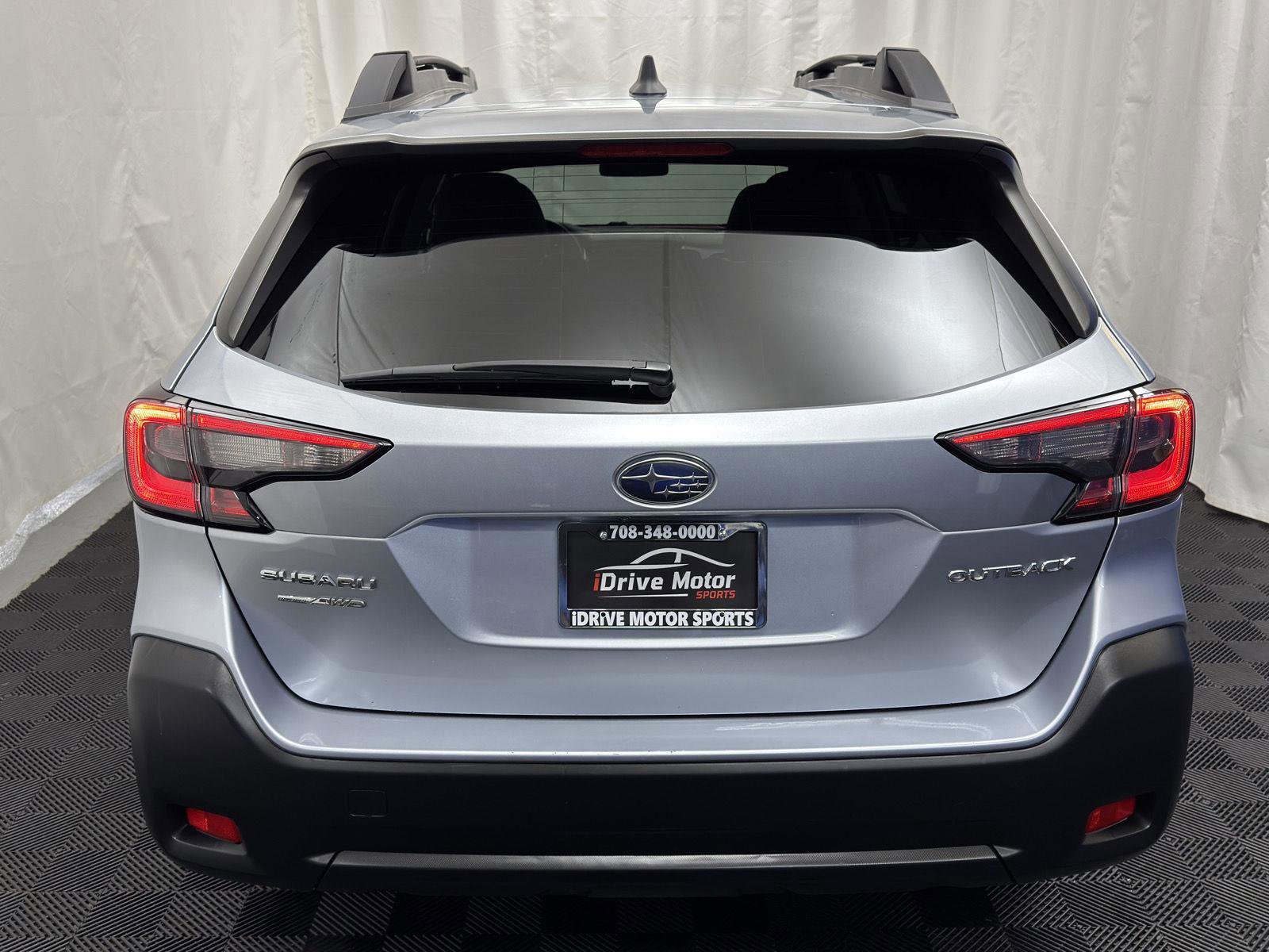 Used 2024 Subaru Outback Premium image 8