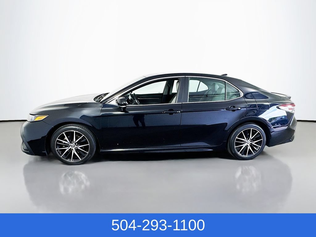 Used 2023 Toyota Camry SE FWD image 10