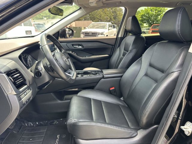 Used 2023 Nissan Rogue SL AWD/4WD image 17