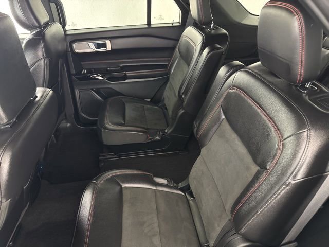 Used 2023 Ford Explorer ST-Line w/ Class IV Trailer Tow Package image 25