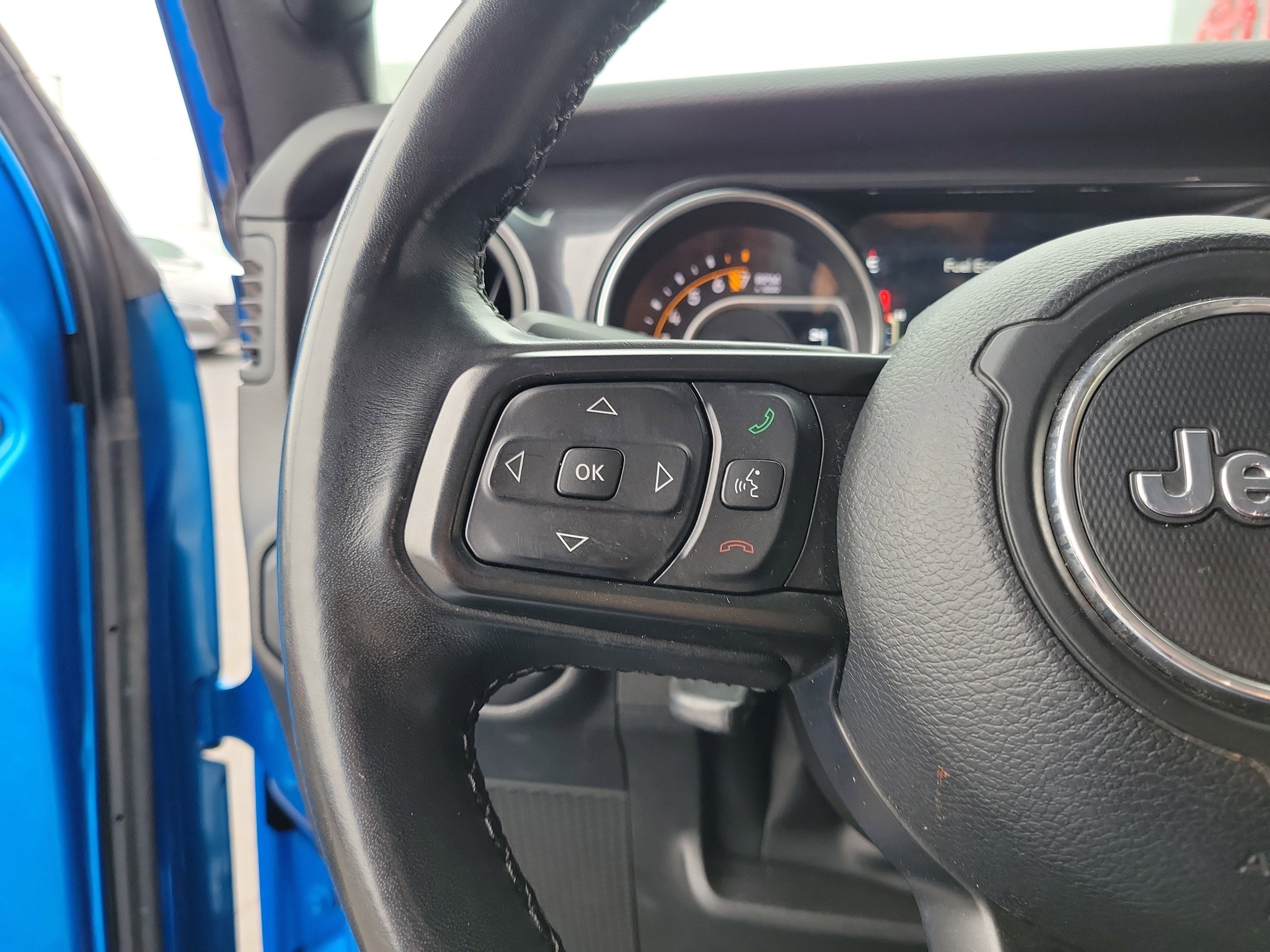 Used 2022 Jeep Gladiator Sport AWD/4WD image 22