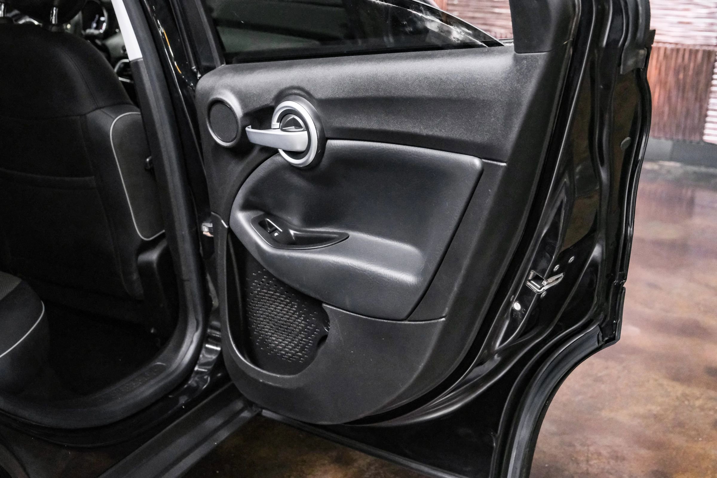 Used 2018 FIAT 500X Trekking image 39