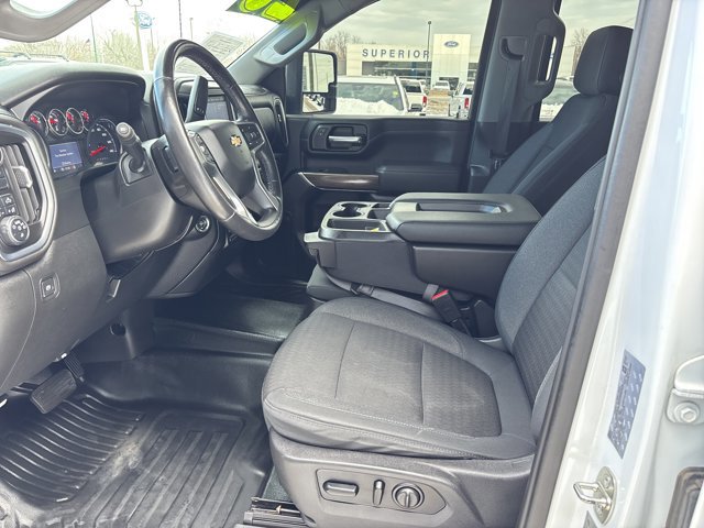 Used 2020 Chevrolet Silverado 2500 LT w/ Convenience Package image 11