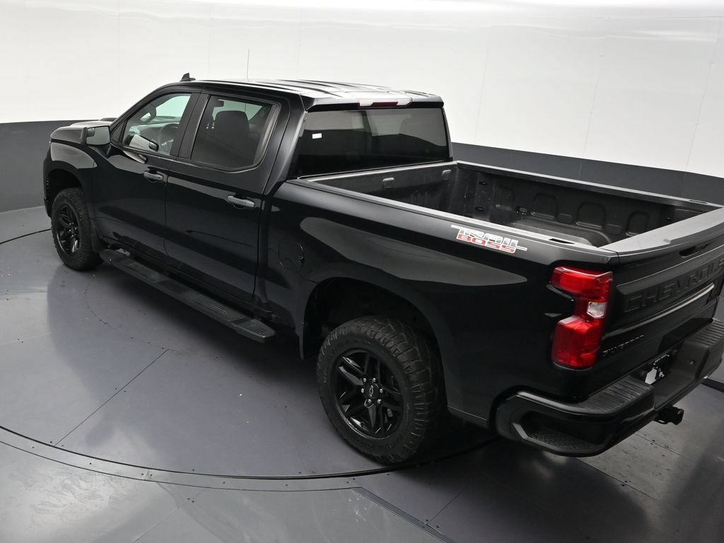 Used 2023 Chevrolet Silverado 1500 Custom Trail Boss w/ LPO, Dark Essentials Package AWD/4WD image 17
