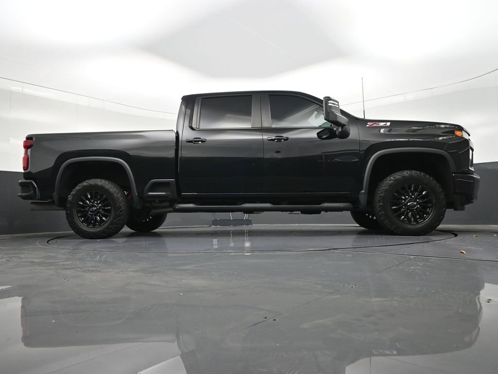 Used 2023 Chevrolet Silverado 2500 LTZ w/ LTZ Plus Package image 29