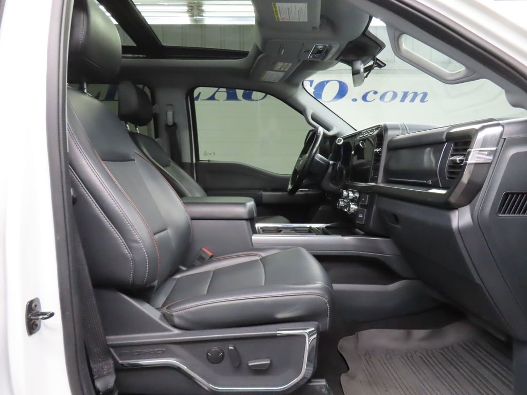 Used 2024 Ford F250 Lariat w/ Sport Appearance Package AWD/4WD image 32