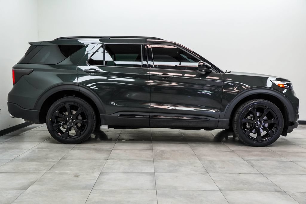 Used 2023 Ford Explorer ST-Line w/ Class IV Trailer Tow Package AWD/4WD image 7