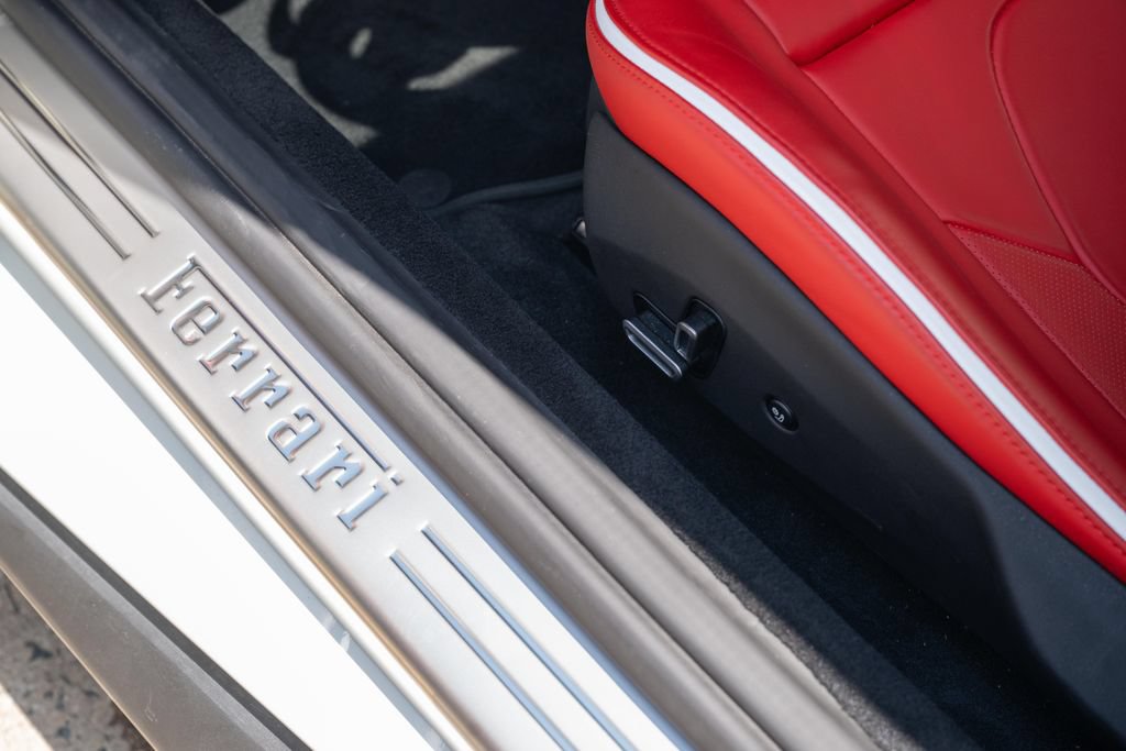 Used 2023 Ferrari Portofino M RWD image 52