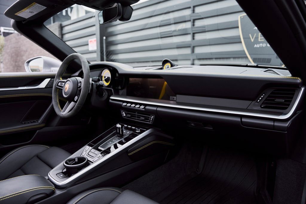 Used 2025 Porsche 911 Turbo S image 38