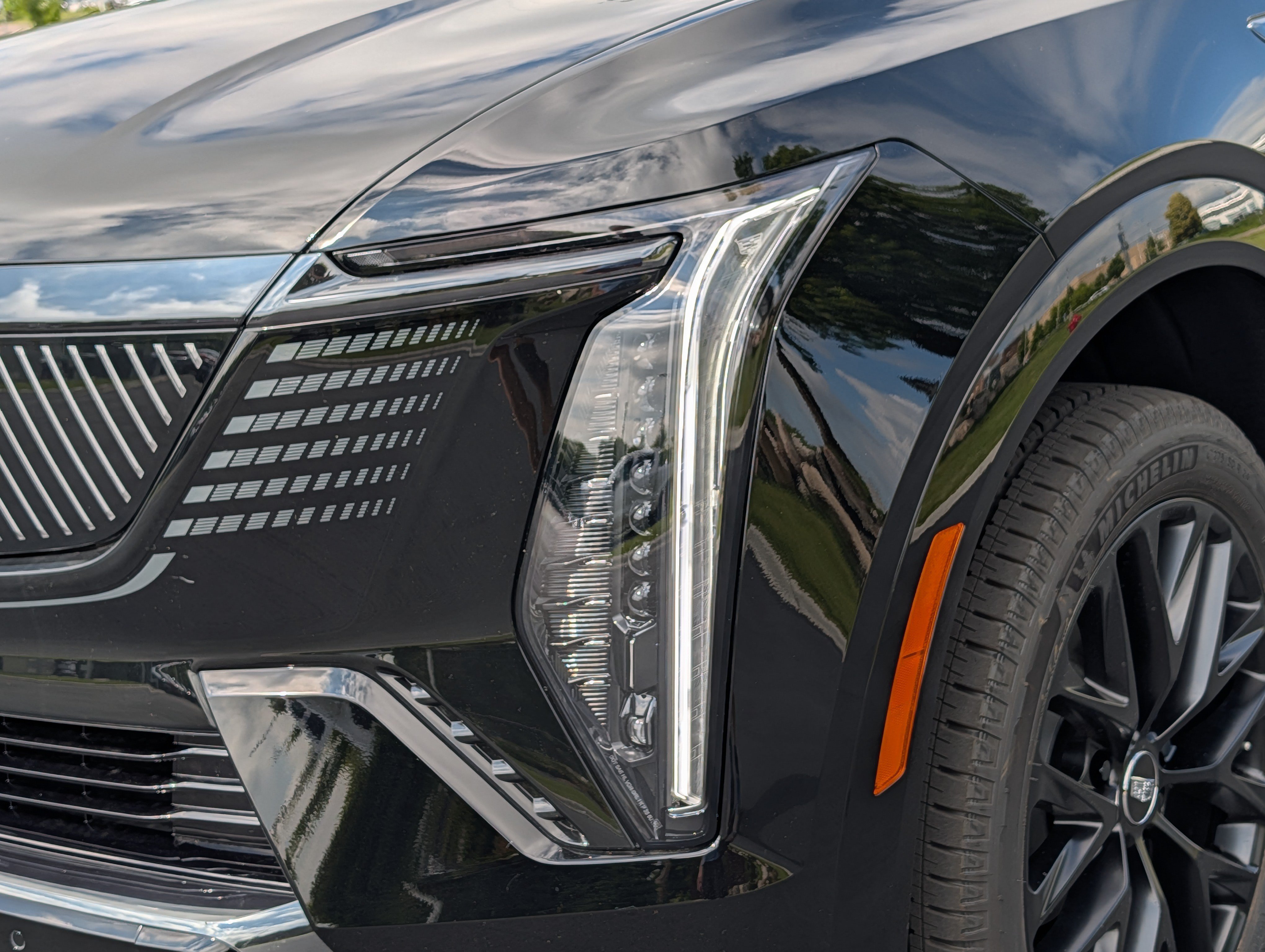 New 2026 Cadillac Escalade IQ Sport 1 w/ LPO, ONYX Package AWD/4WD image 7
