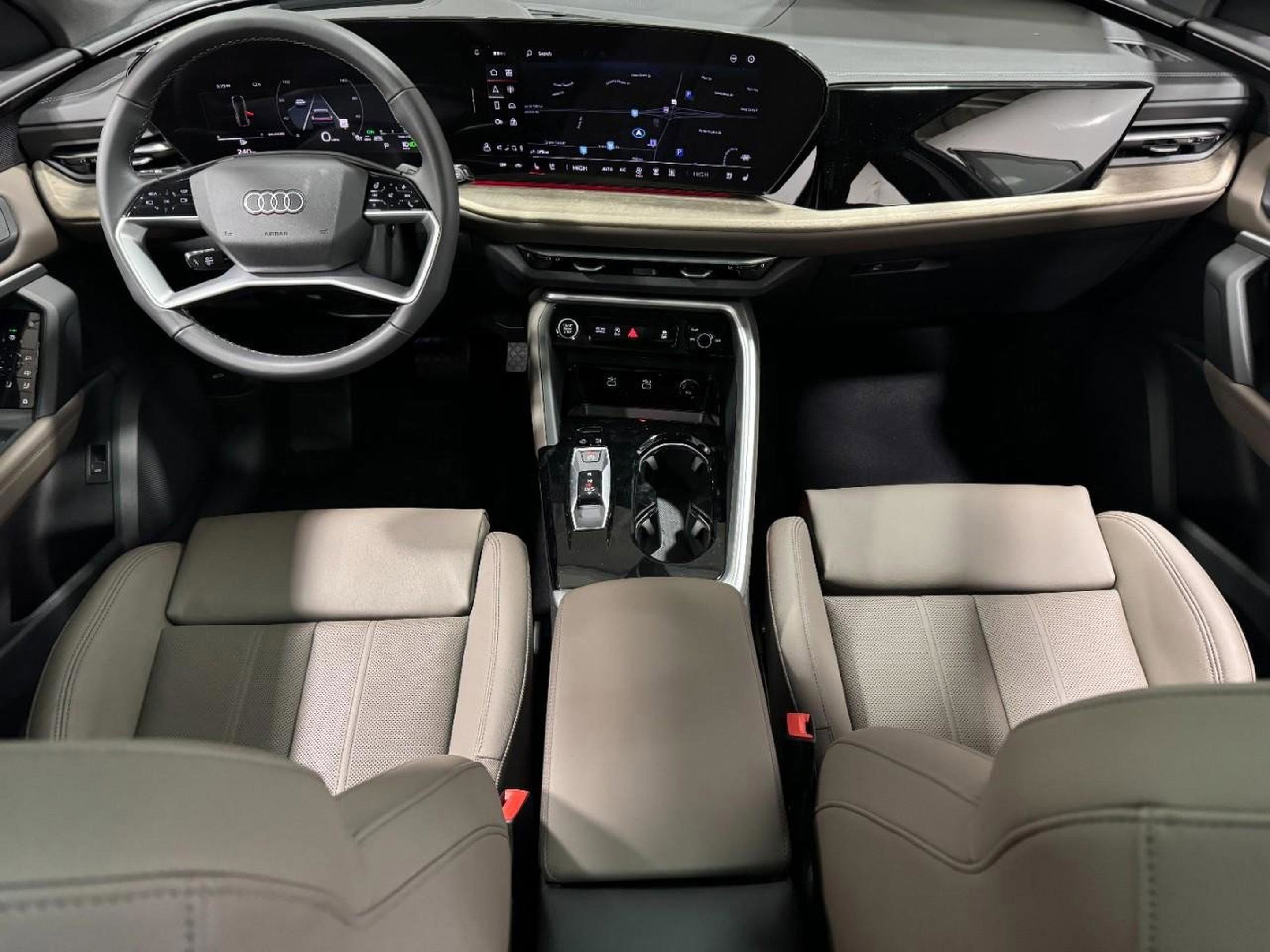 New 2025 Audi Q5 Premium Plus image 13