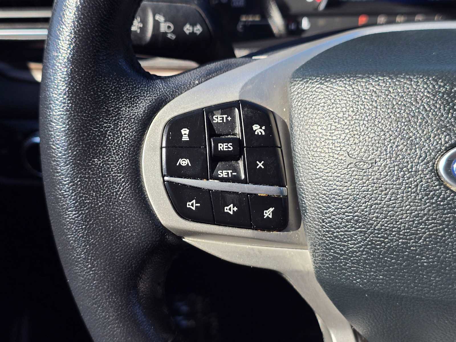 Used 2023 Ford Explorer Limited w/ Equipment Group 301A image 35