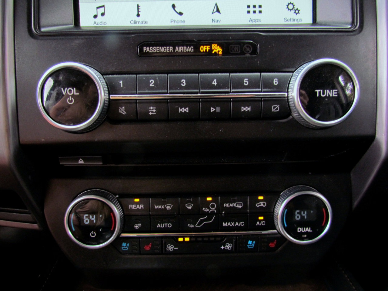 Used 2018 Ford Expedition Max Platinum image 45