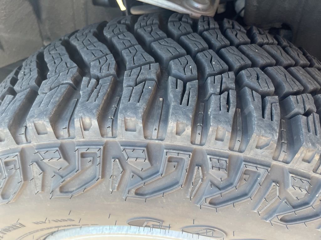Used 2024 Ford Bronco Big Bend w/ Sasquatch Package AWD/4WD image 5