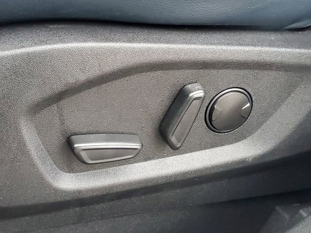 Used 2024 Ford Edge SEL w/ Sport Appearance Package image 13