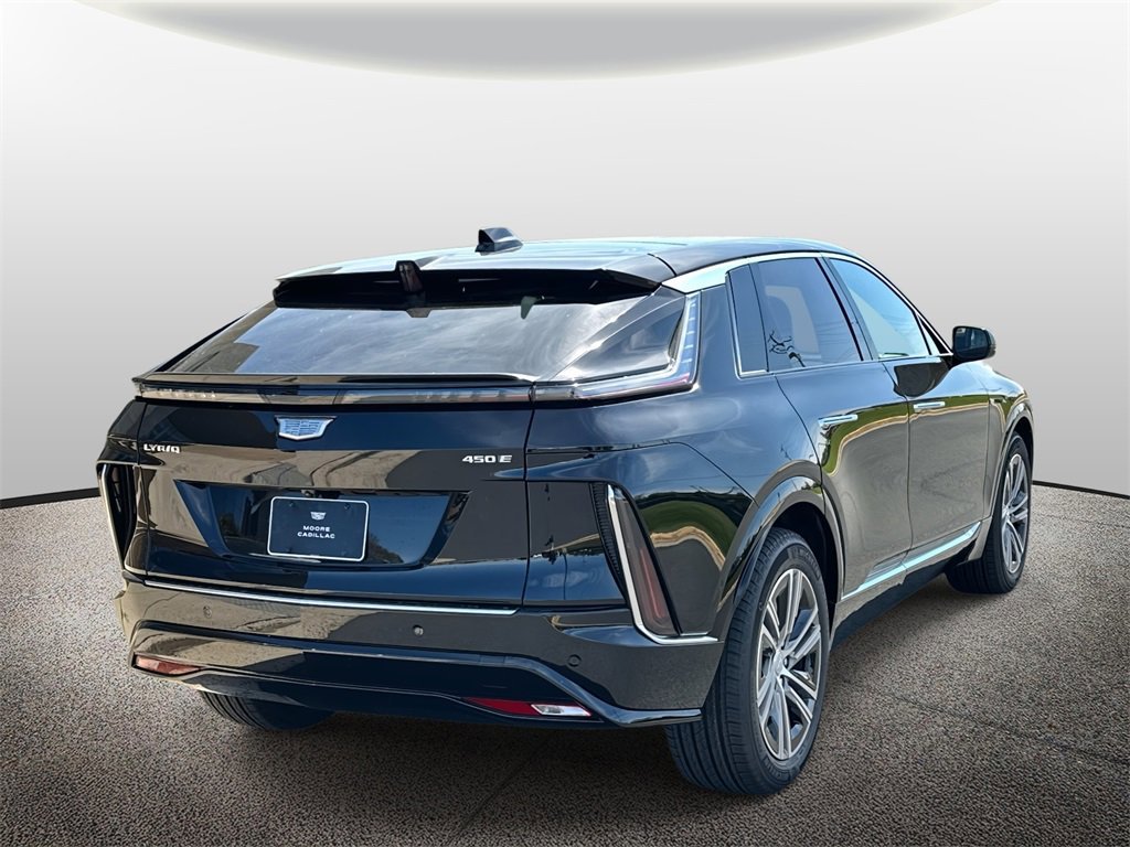 New 2025 Cadillac Lyriq Luxury image 2