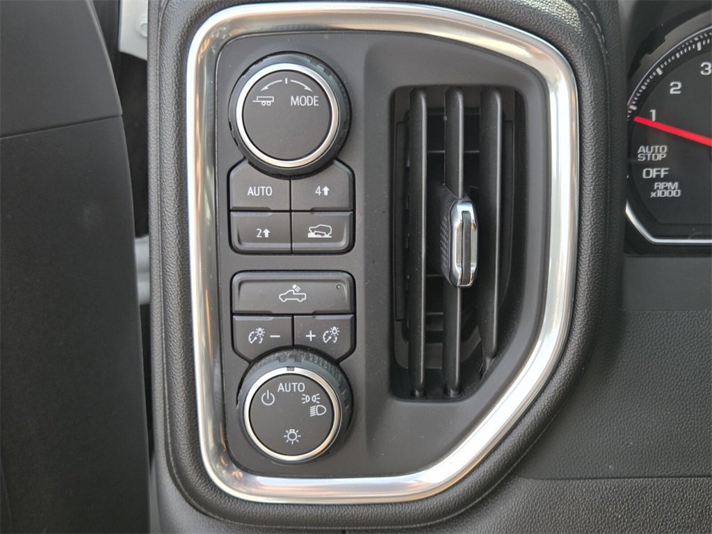 Used 2022 Chevrolet Silverado 1500 LT image 31