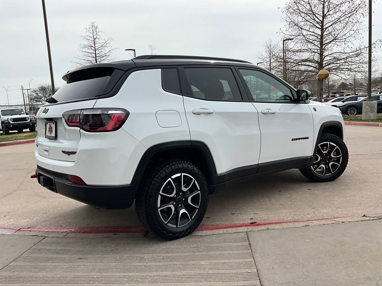Used 2025 Jeep Compass Trailhawk w/ Trailer Tow Group image 6