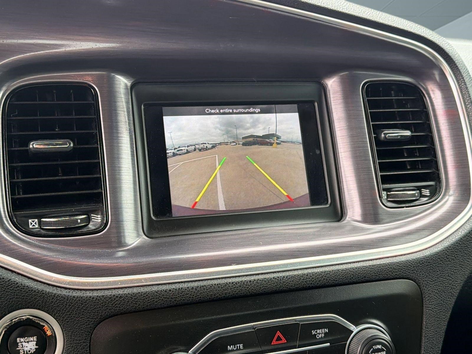 Used 2018 Dodge Charger SXT w/ Blacktop Package RWD image 23