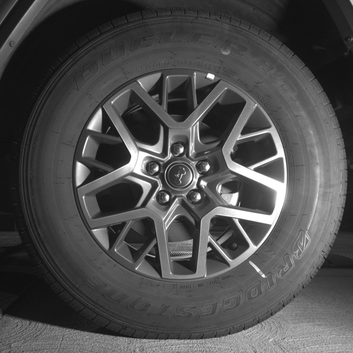 Used 2025 Jeep Wrangler Sahara AWD/4WD image 14