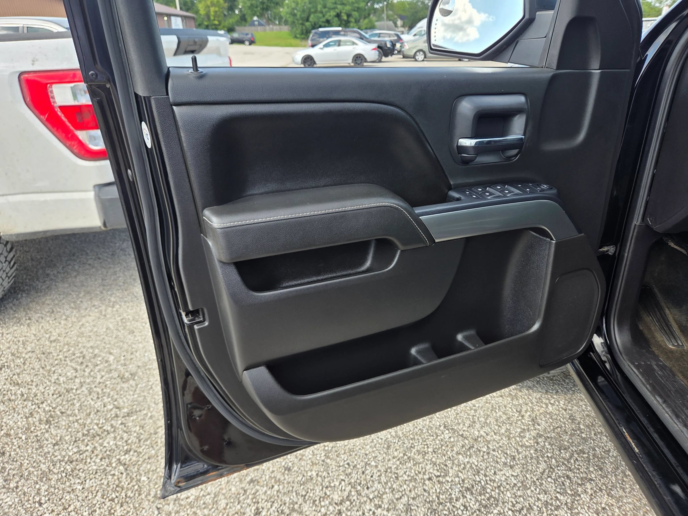 Used 2016 Chevrolet Silverado 1500 LT w/ All Star Edition AWD/4WD image 15