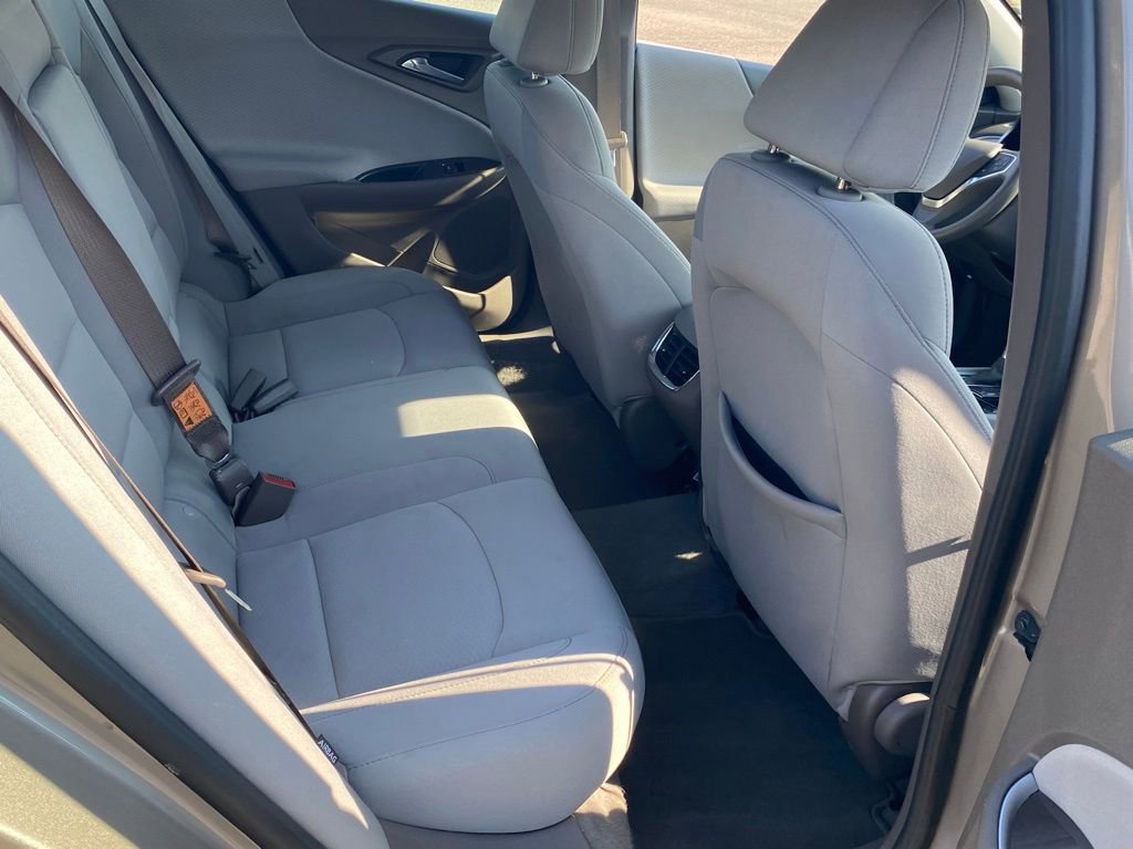 Used 2025 Chevrolet Malibu LT FWD image 30