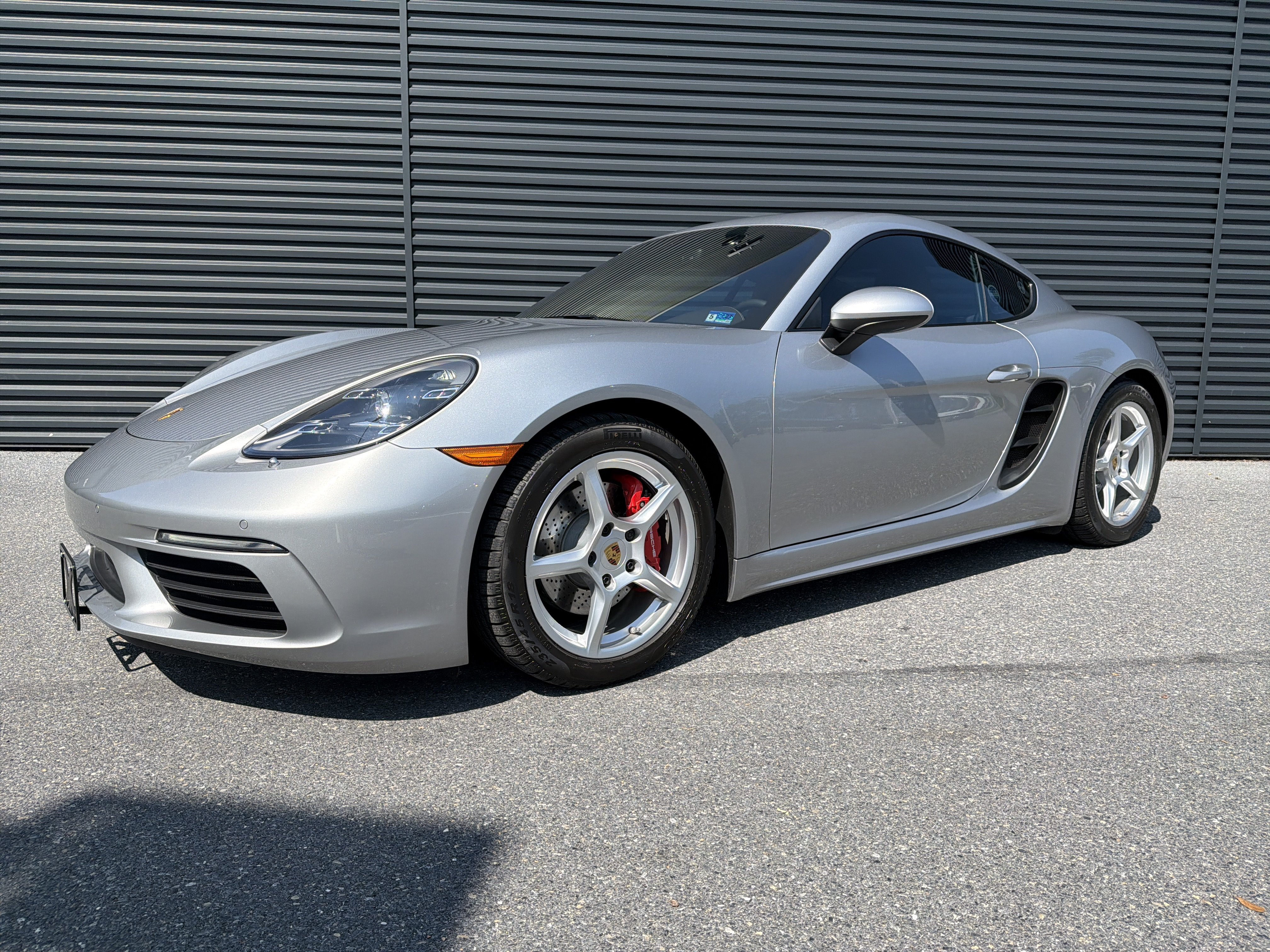 Used 2023 Porsche 718 Cayman S RWD image 1