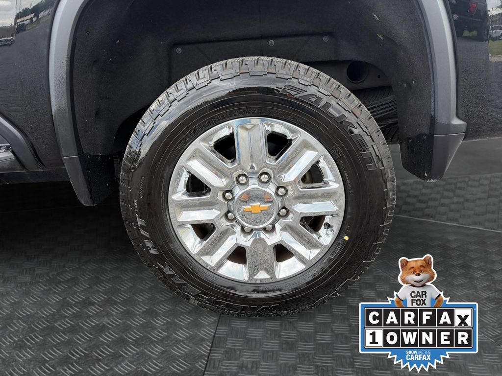 Used 2024 Chevrolet Silverado 2500 High Country w/ Technology Package AWD/4WD image 17