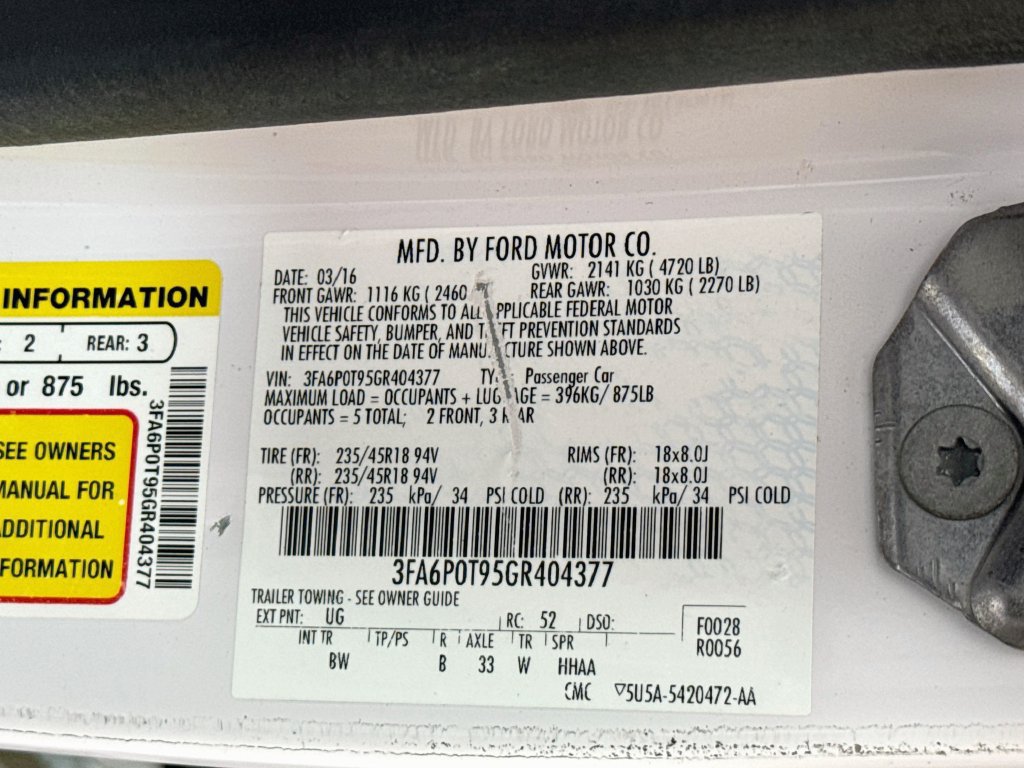 Used 2016 Ford Fusion SE w/ Equipment Group 202A AWD/4WD image 40