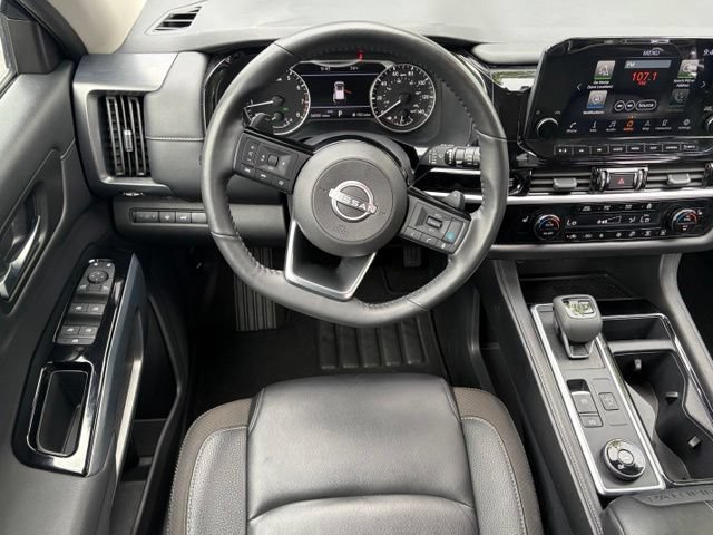 Certified 2025 Nissan Pathfinder SL AWD/4WD image 38