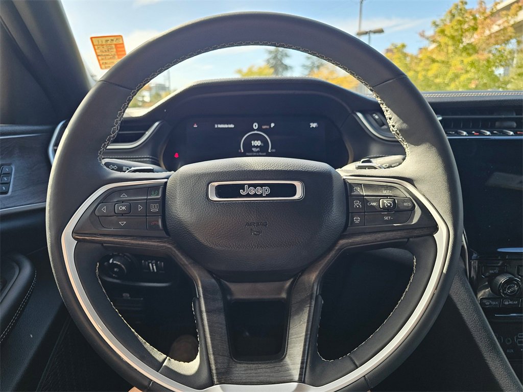 Used 2024 Jeep Grand Cherokee L Limited w/ Luxury Tech Group II image 26