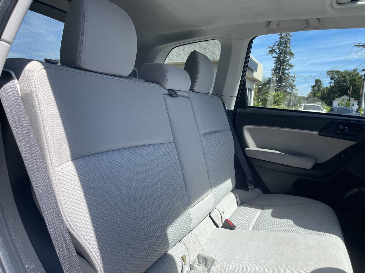 Used 2015 Subaru Forester 2.5i Premium w/ All-Weather Package image 25