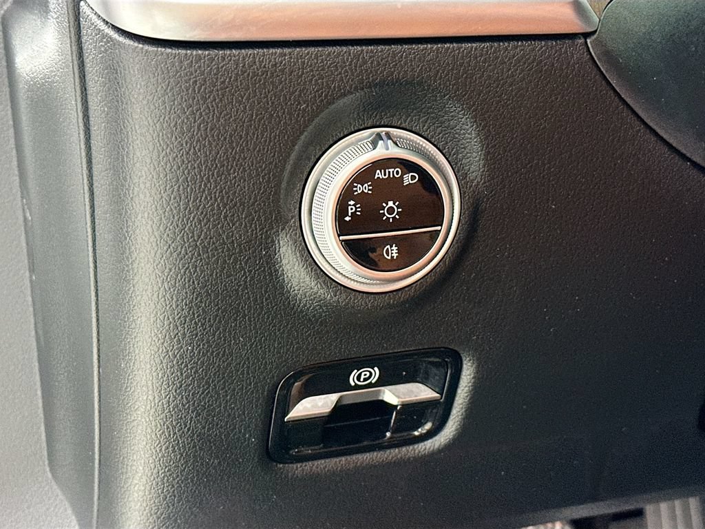 Certified 2023 Mercedes-Benz C 300 Sedan image 10