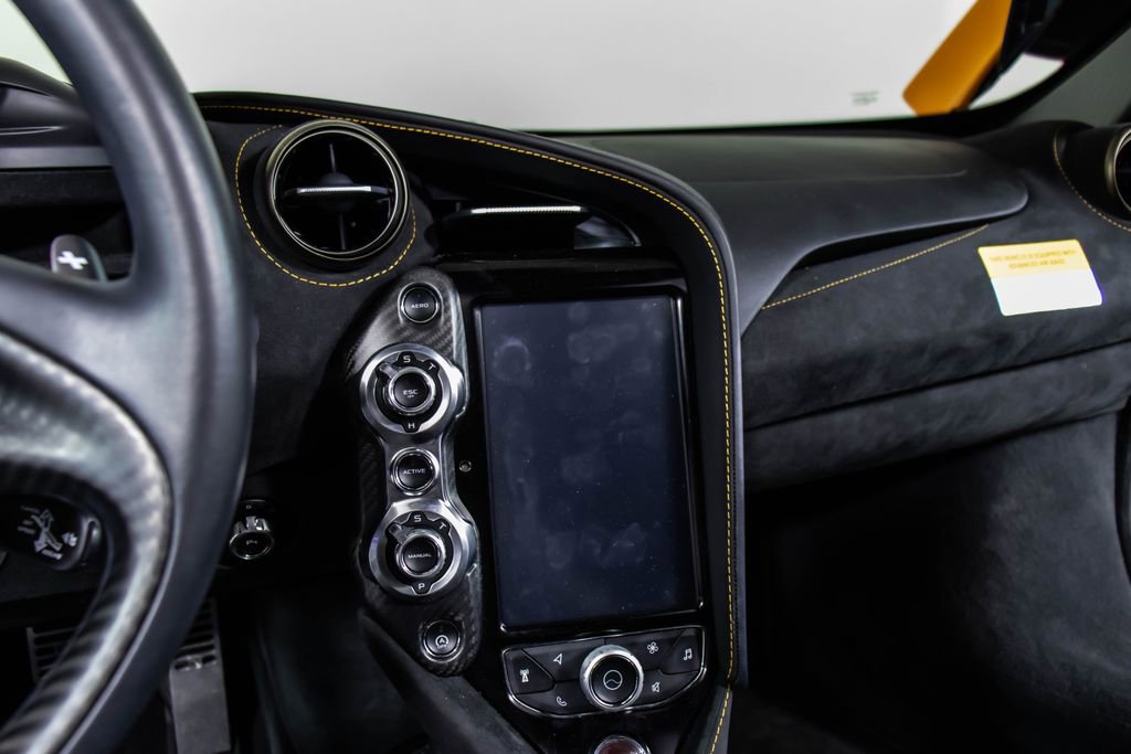 Used 2021 McLaren 720S Performance image 40