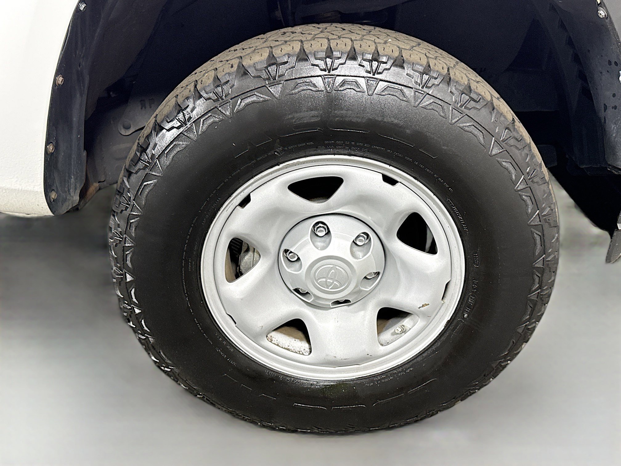 Used 2020 Toyota Tacoma SR image 31