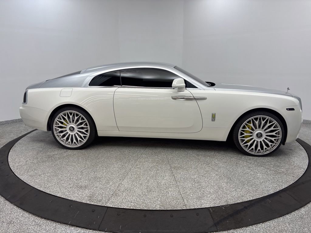 Used 2016 Rolls-Royce Wraith RWD image 17