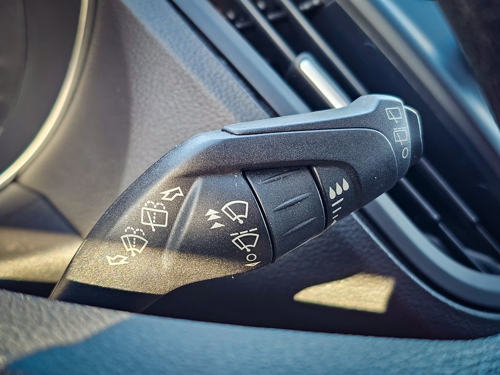 Used 2018 Ford Escape SE image 17