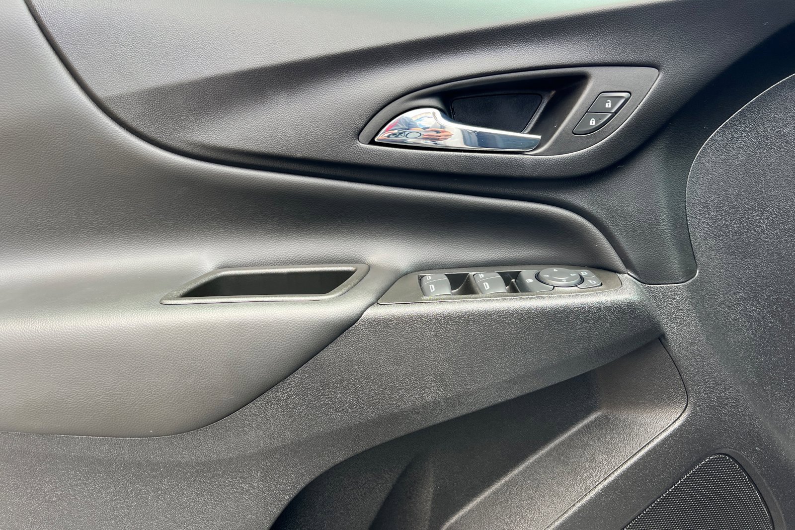 Used 2022 Chevrolet Equinox LT image 11