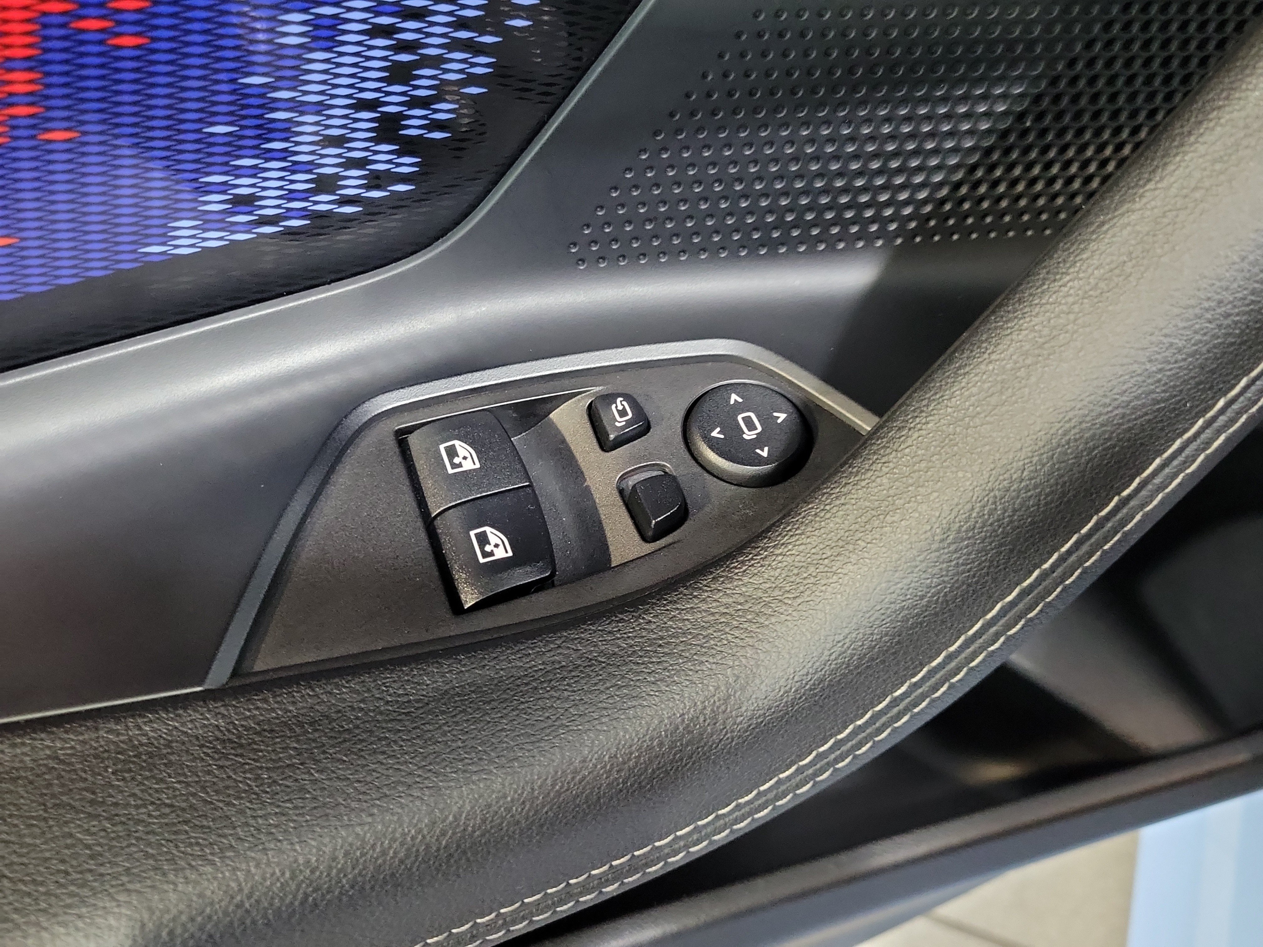 Used 2024 BMW M2 w/ Lighting Package RWD image 19