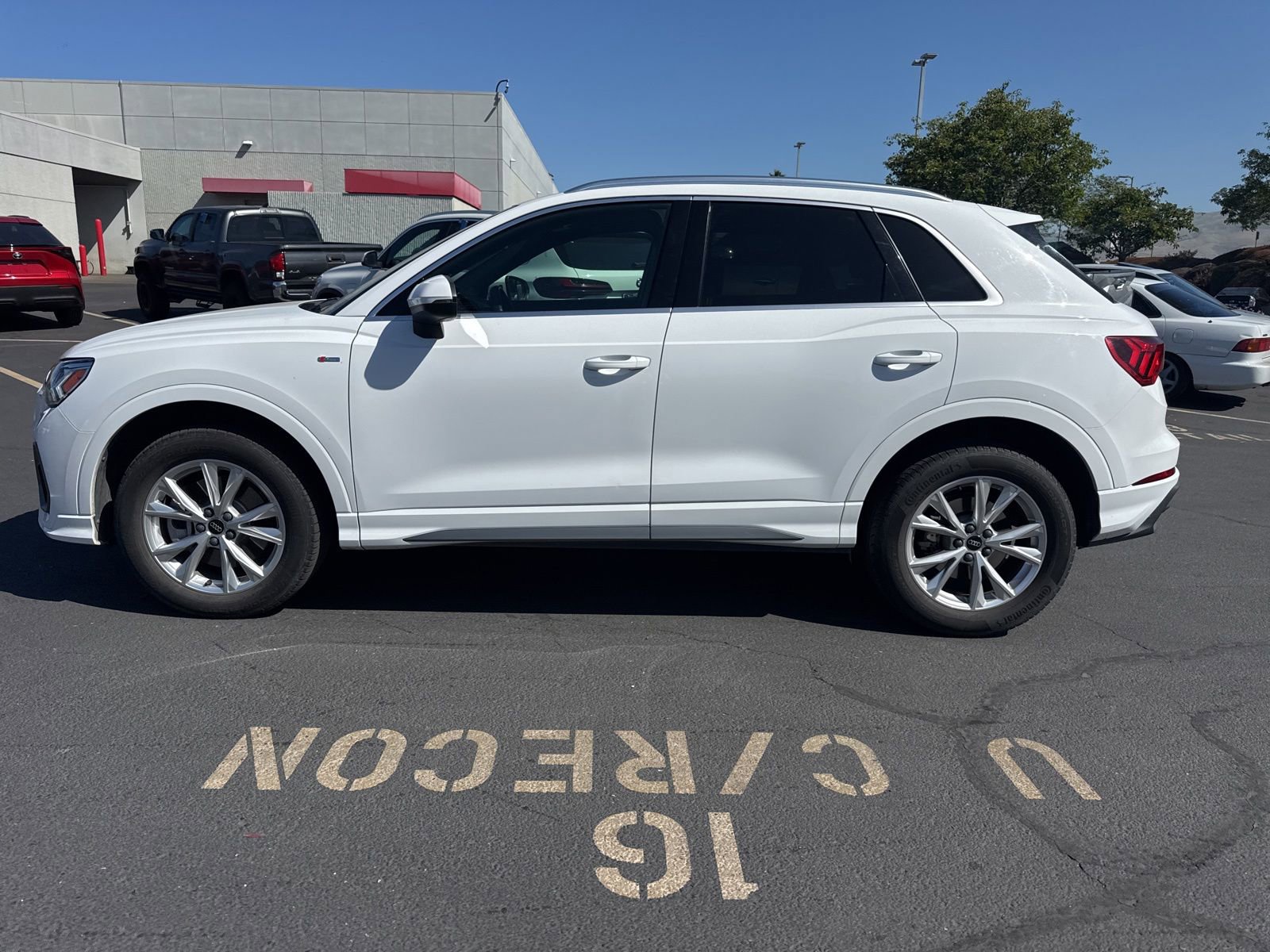 Used 2025 Audi Q3 2.0T Premium AWD/4WD image 4