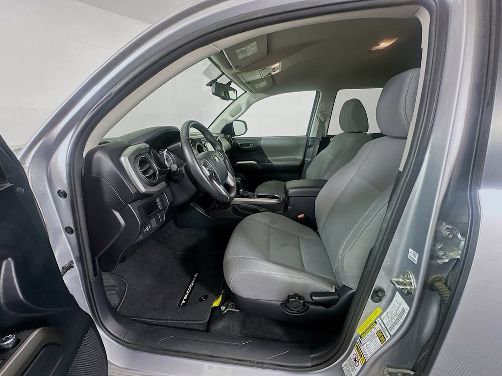Used 2017 Toyota Tacoma SR5 w/ Tow Package RWD image 20