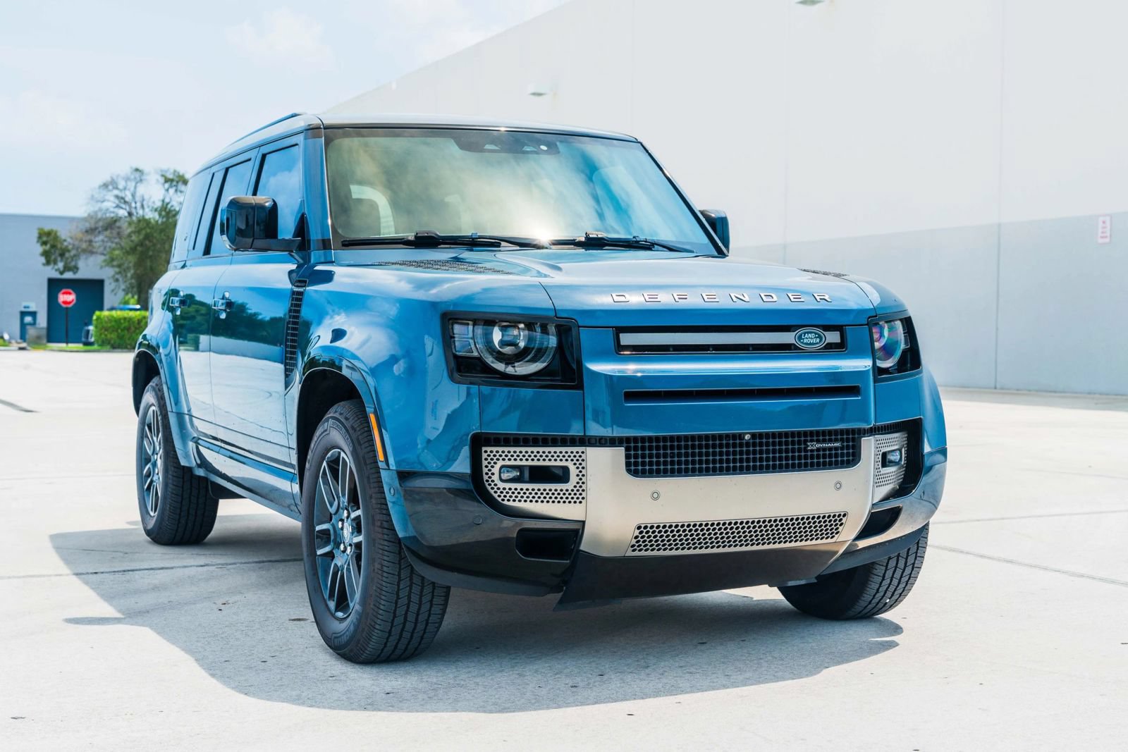 Used 2022 Land Rover Defender 110 X-Dynamic SE AWD/4WD image 10