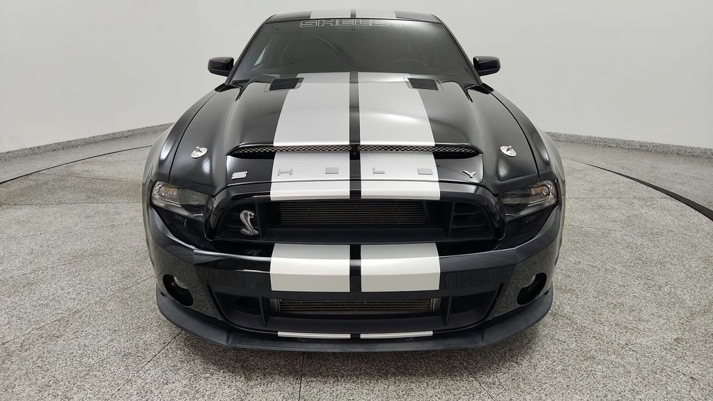 Used 2010 Ford Mustang Shelby GT500 RWD image 40