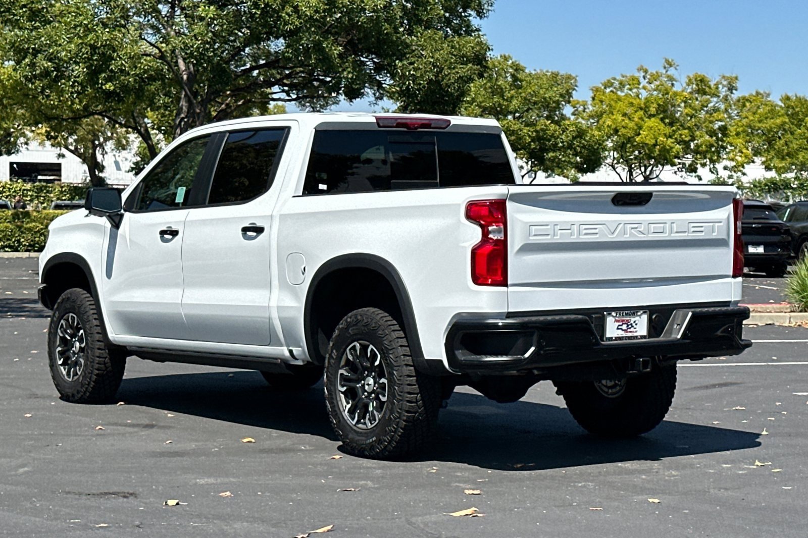 Used 2025 Chevrolet Silverado 1500 ZR2 w/ Technology Package image 6